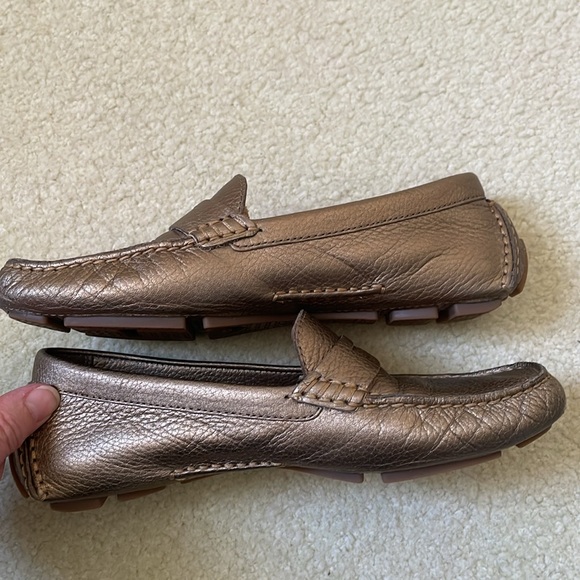 Cole Haan gold driving loafers Sz 6 pebbled leather - Picture 8 of 9